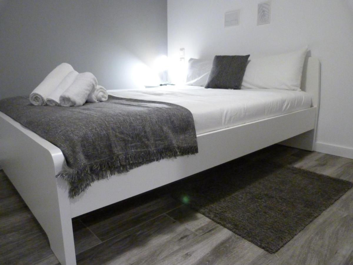 Apartamento Intimo Y Acogedor "Algunos" Con Banera Hidromasaje Valencia Exterior foto